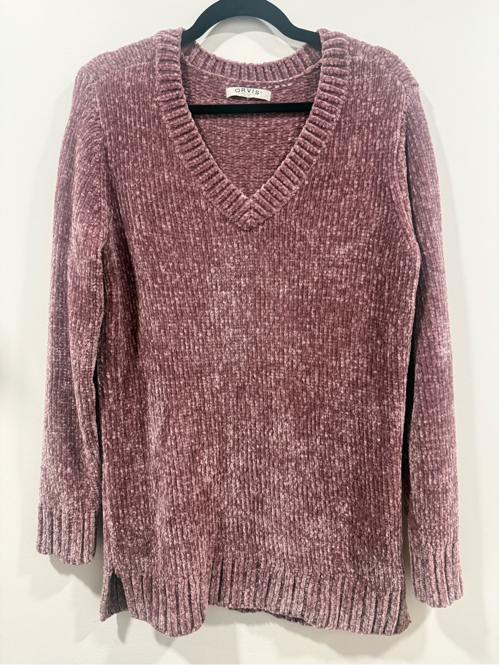 Orvis V-Neck Sweater in Mauve